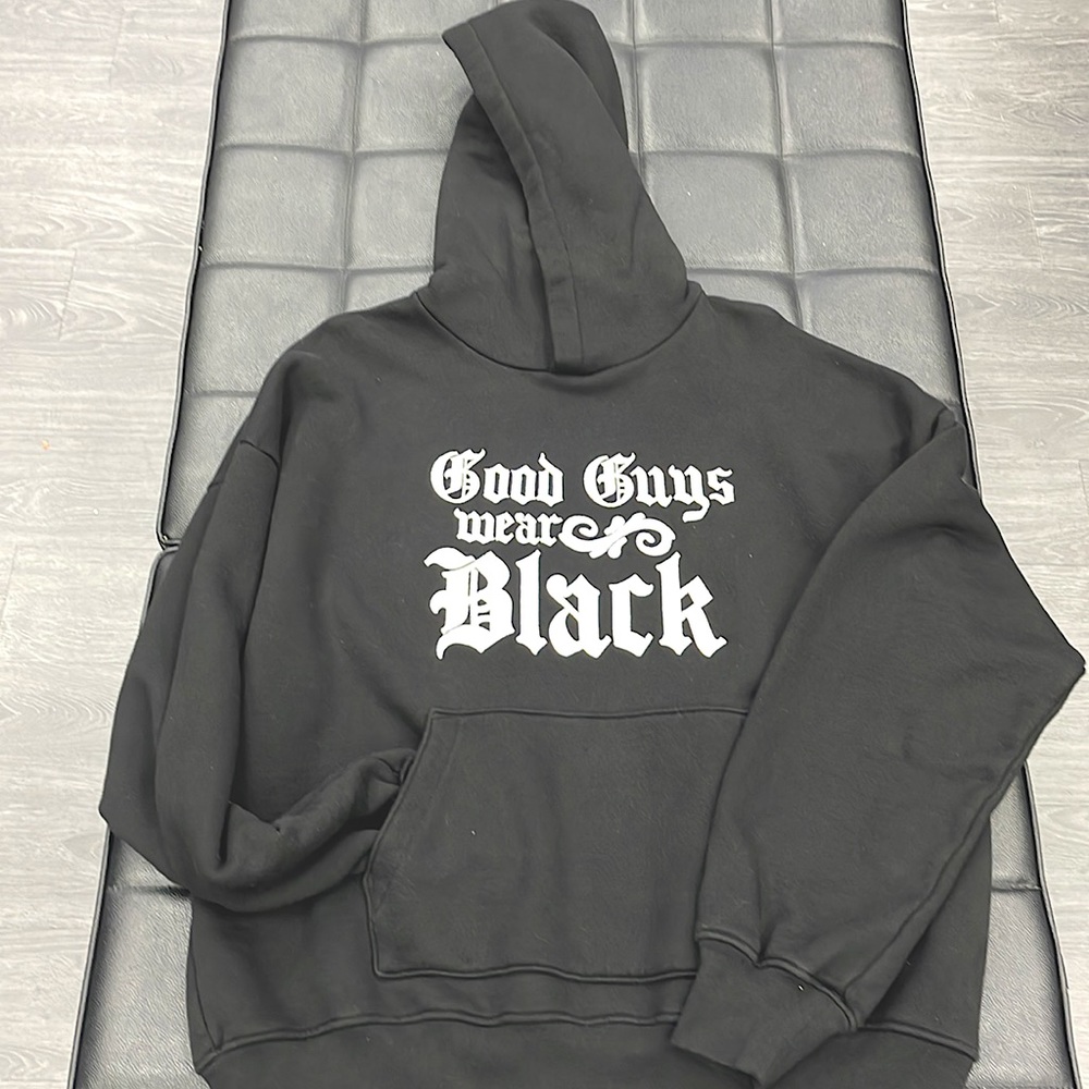 This is a Amiri fall Black Hoodie Black sz small Brand New.